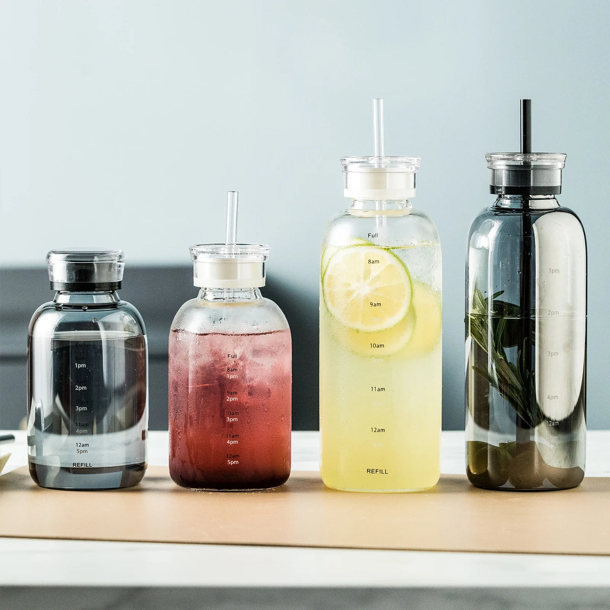 Gourde en verre design avec couvercle noir