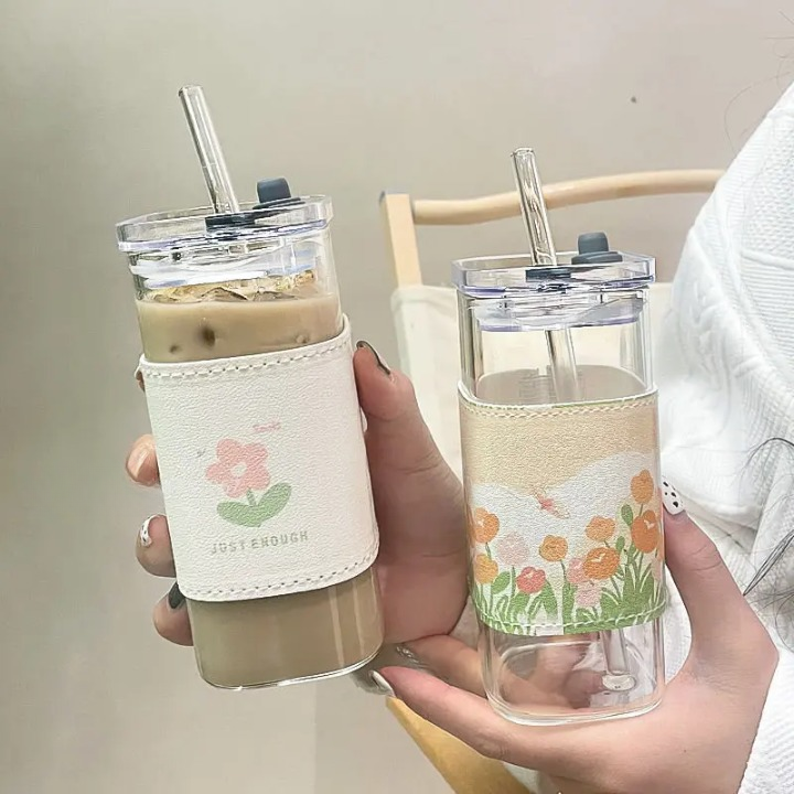Gourde En Verre Avec Paille